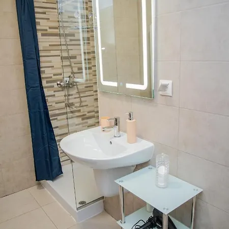 Gavas Viva City アパート *